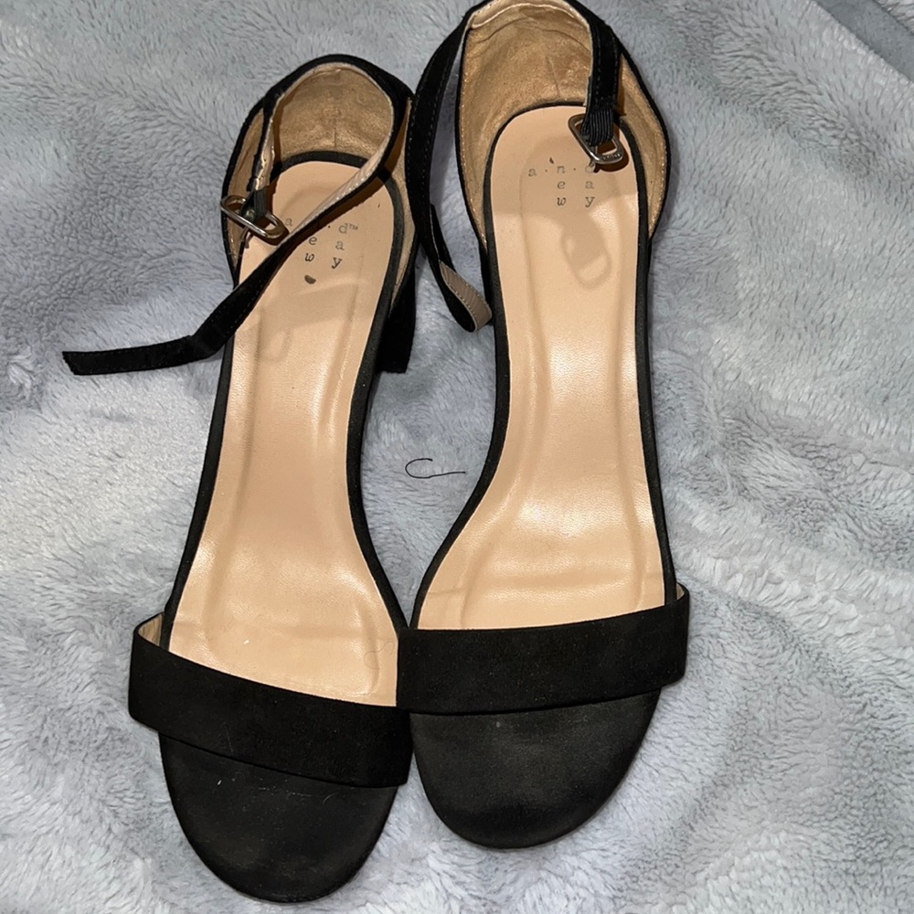 Black strappy heel